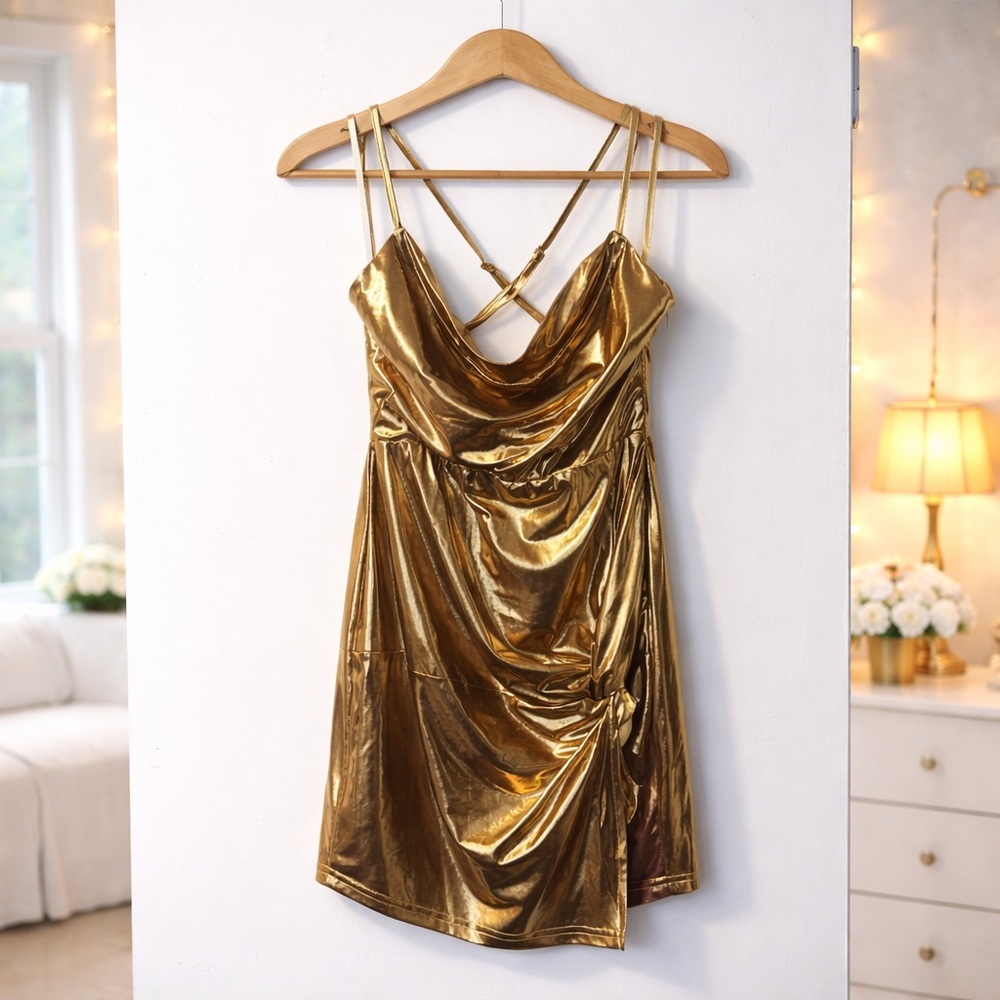 ✨Superdown Samy Mini Dress in Gold Metallic Size S